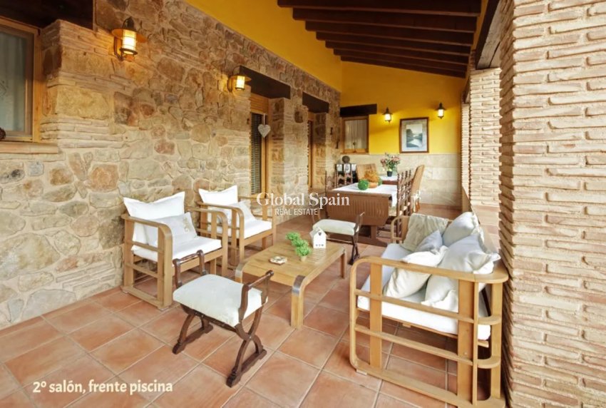 Resale - HOUSE -
JALÓN - Inland