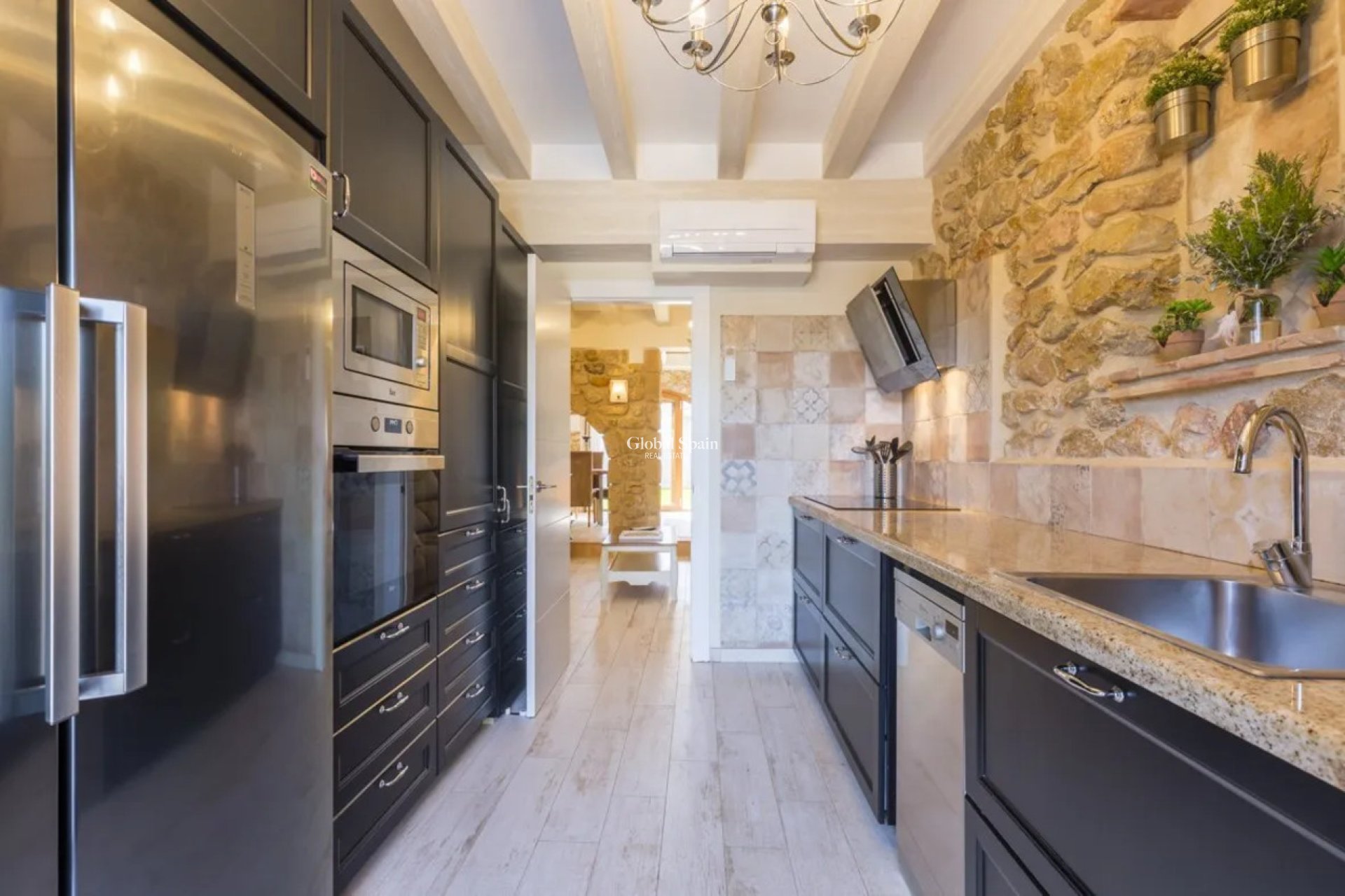 Resale - HOUSE -
JALÓN - Inland