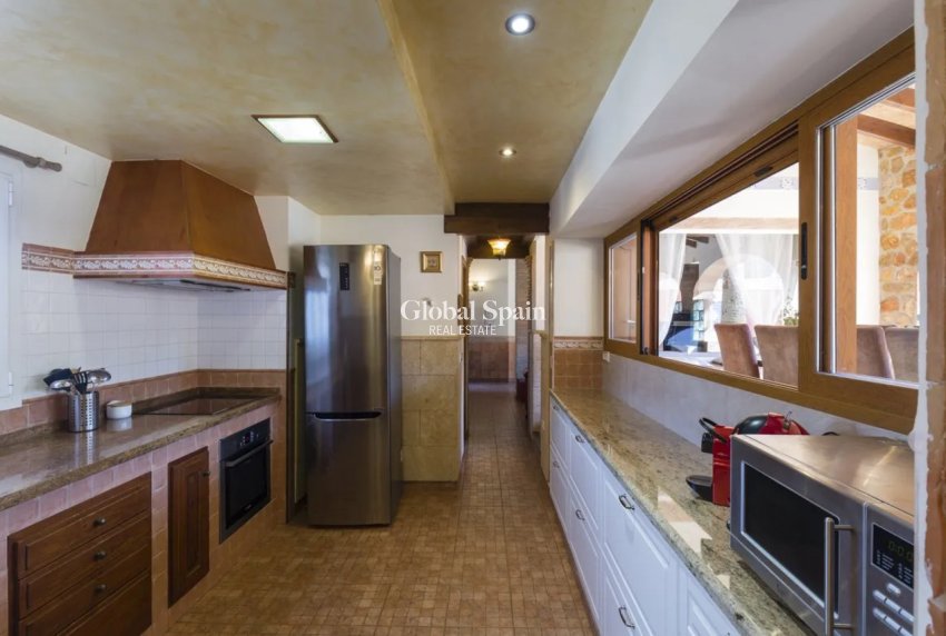 Resale - HOUSE -
JALÓN - Inland