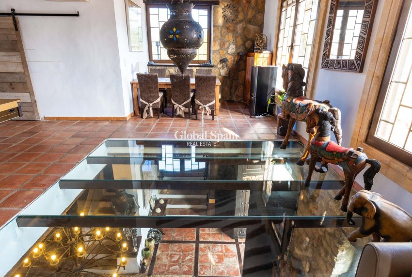 Resale - HOUSE -
JALÓN - Inland