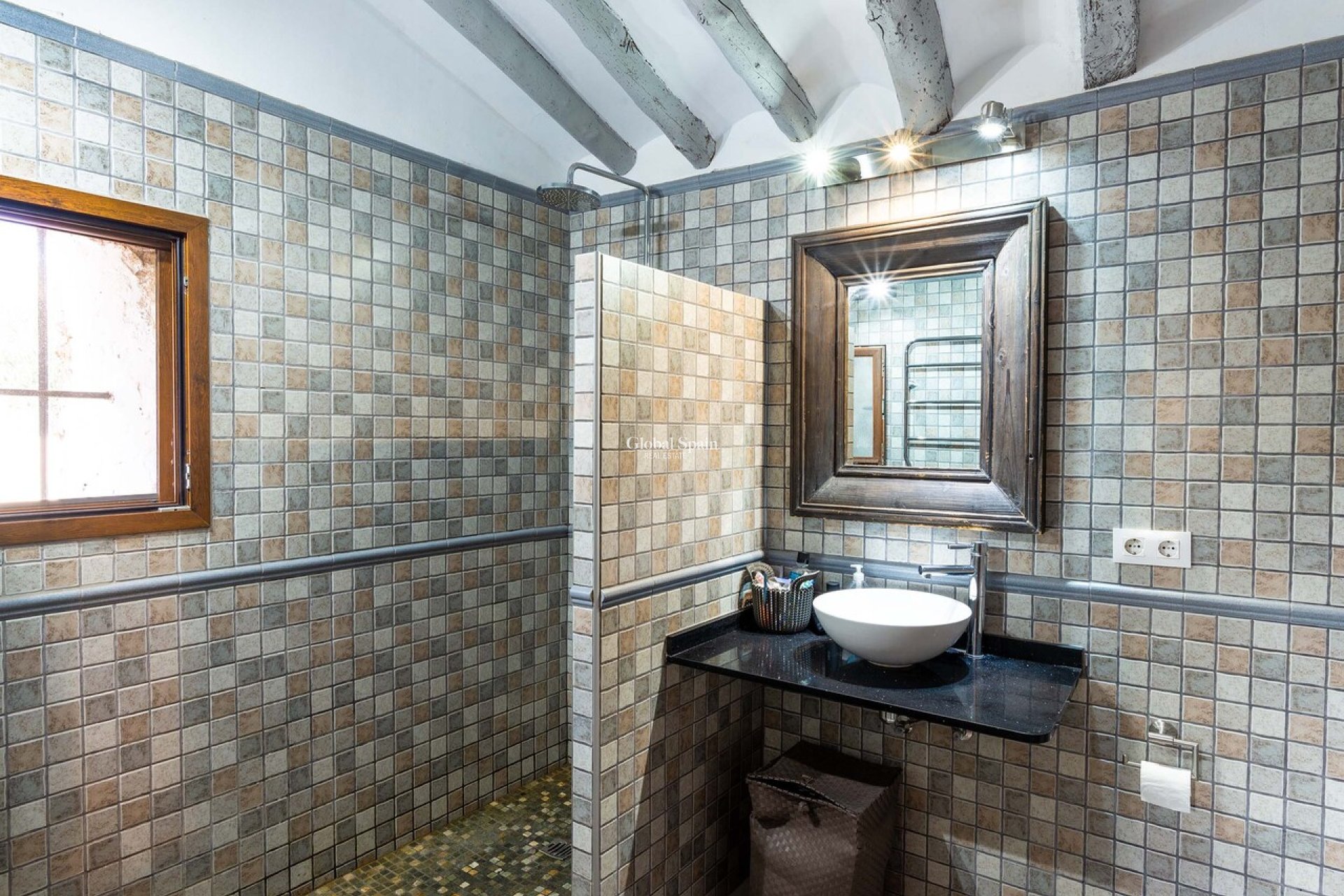 Resale - HOUSE -
JALÓN - Inland