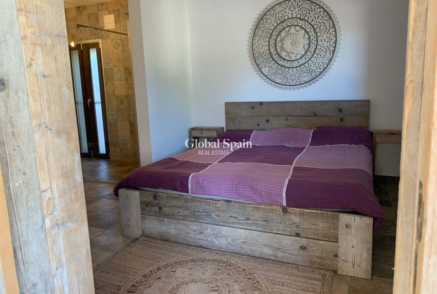 Resale - HOUSE -
JALÓN - Inland