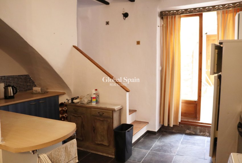 Resale - HOUSE -
JALÓN - Inland