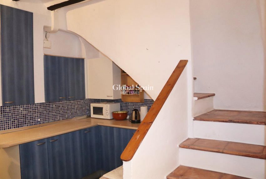 Resale - HOUSE -
JALÓN - Inland