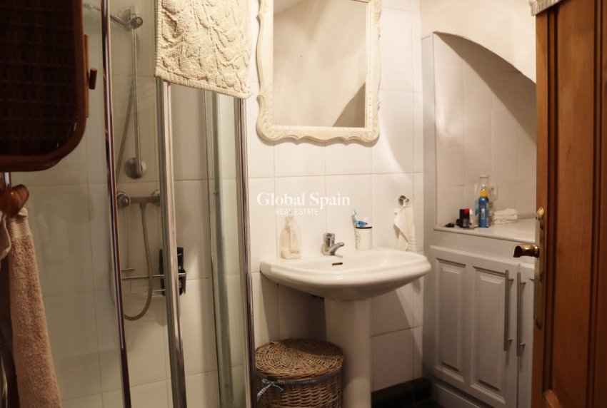 Resale - HOUSE -
JALÓN - Inland