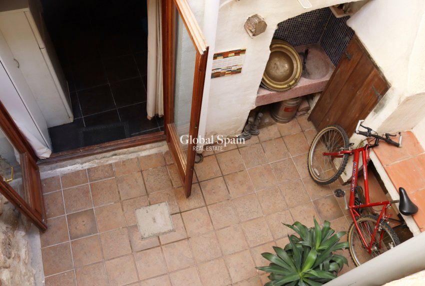 Resale - HOUSE -
JALÓN - Inland