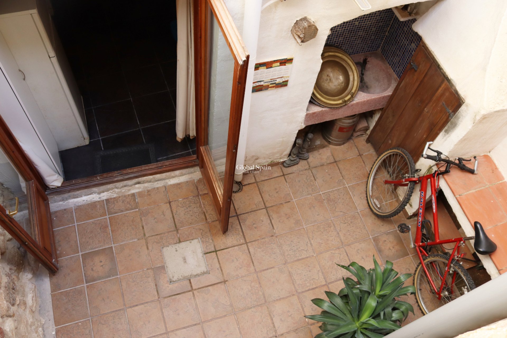 Resale - HOUSE -
JALÓN - Inland