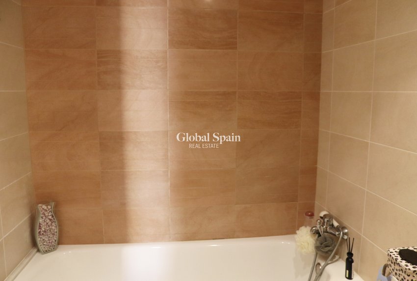 Resale - HOUSE -
JALÓN - Inland