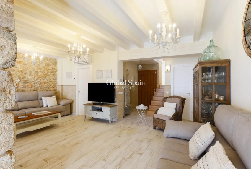 Resale - HOUSE -
JALÓN - Inland