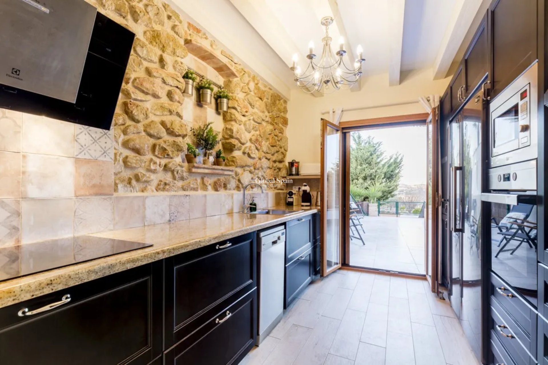 Resale - HOUSE -
JALÓN - Inland