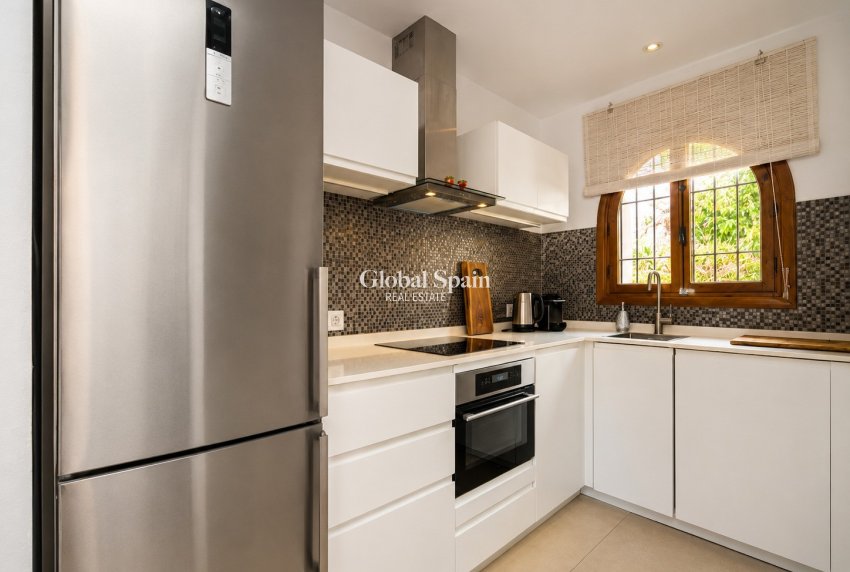 Resale - HOUSE -
L'ALBIR - center