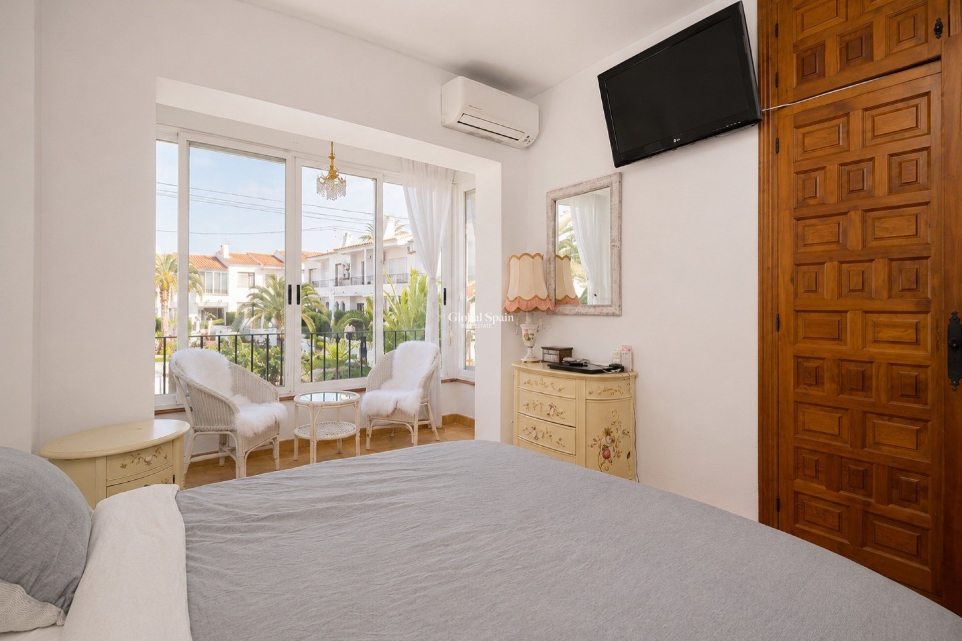 Resale - HOUSE -
L'ALBIR - center