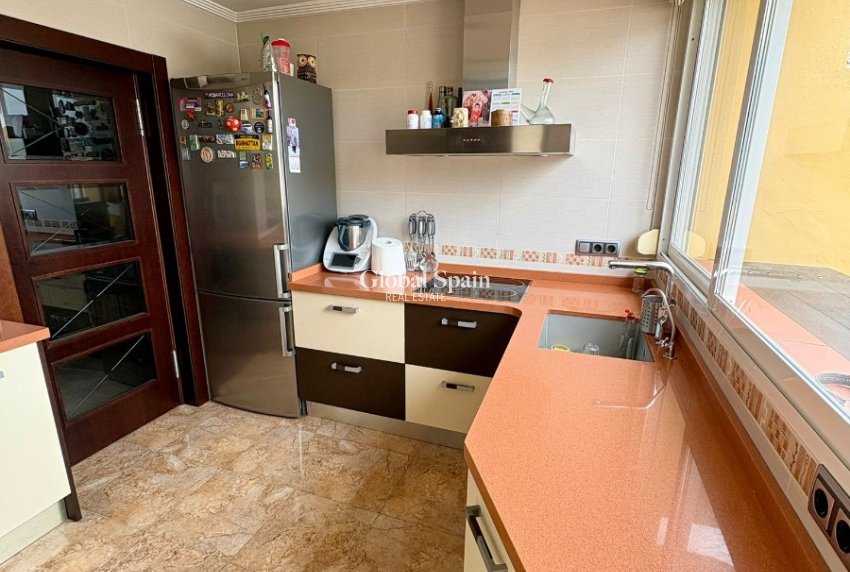 Resale - HOUSE -
L'ALBIR - center