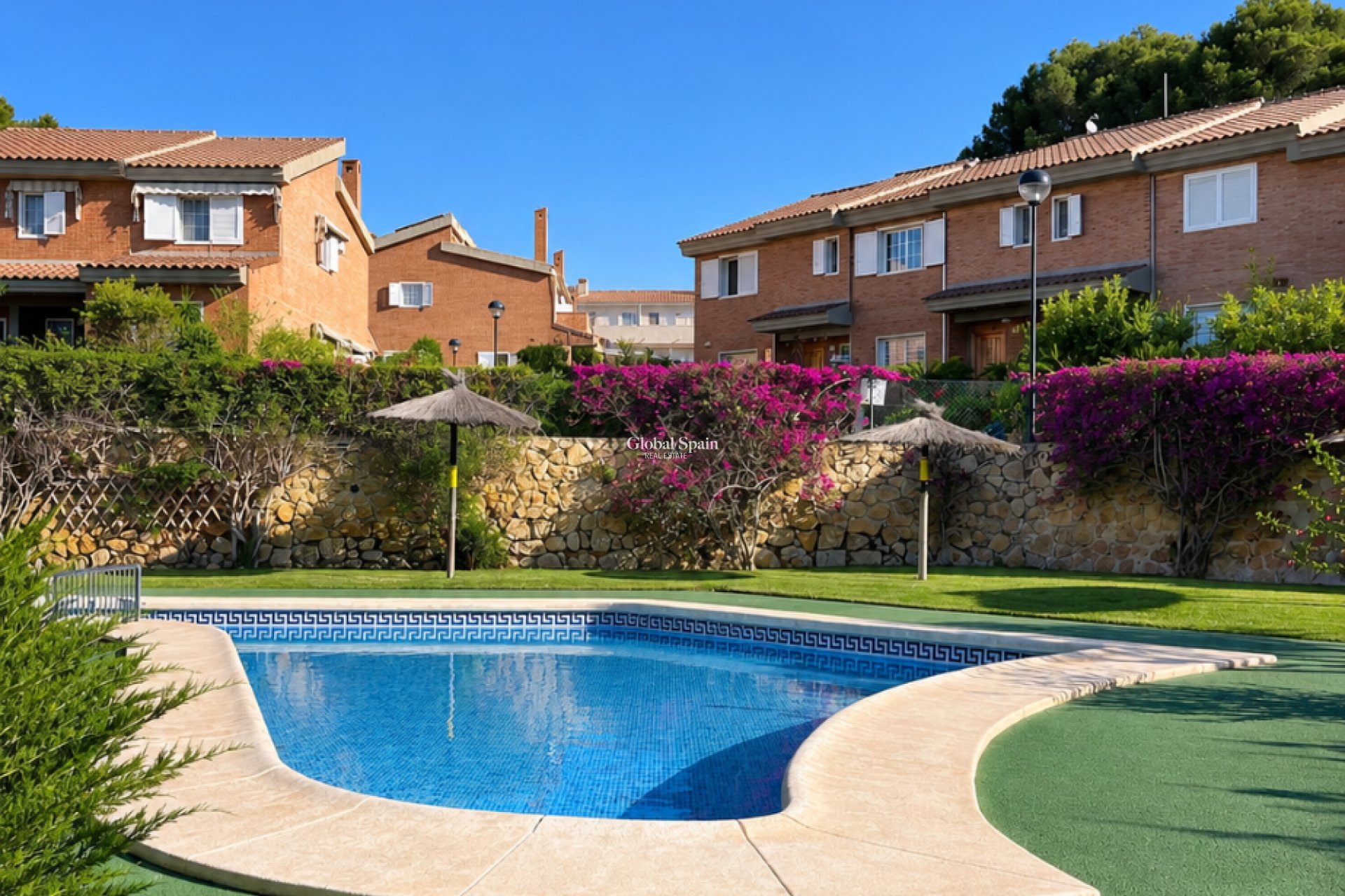 Resale - HOUSE -
L'ALBIR - center
