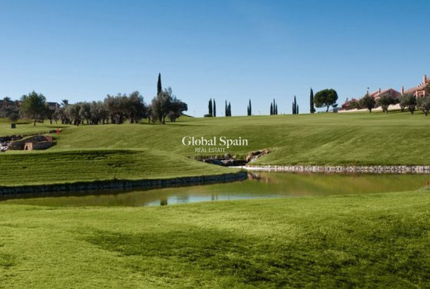 Resale - HOUSE -
LA FINCA GOLF - Inland