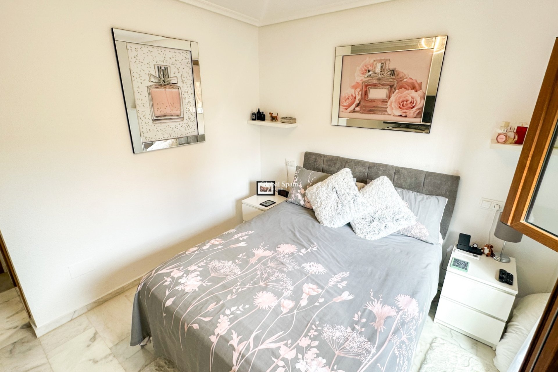 Resale - HOUSE -
LA FINCA GOLF - Inland