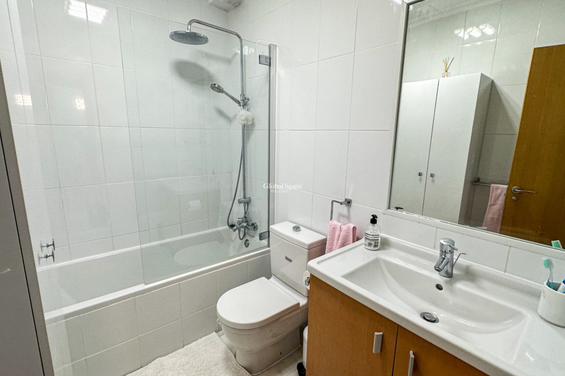 Resale - HOUSE -
LA FINCA GOLF - Inland