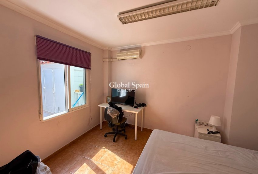 Resale - HOUSE -
LA FONT D'EN CARRÒS - Centro