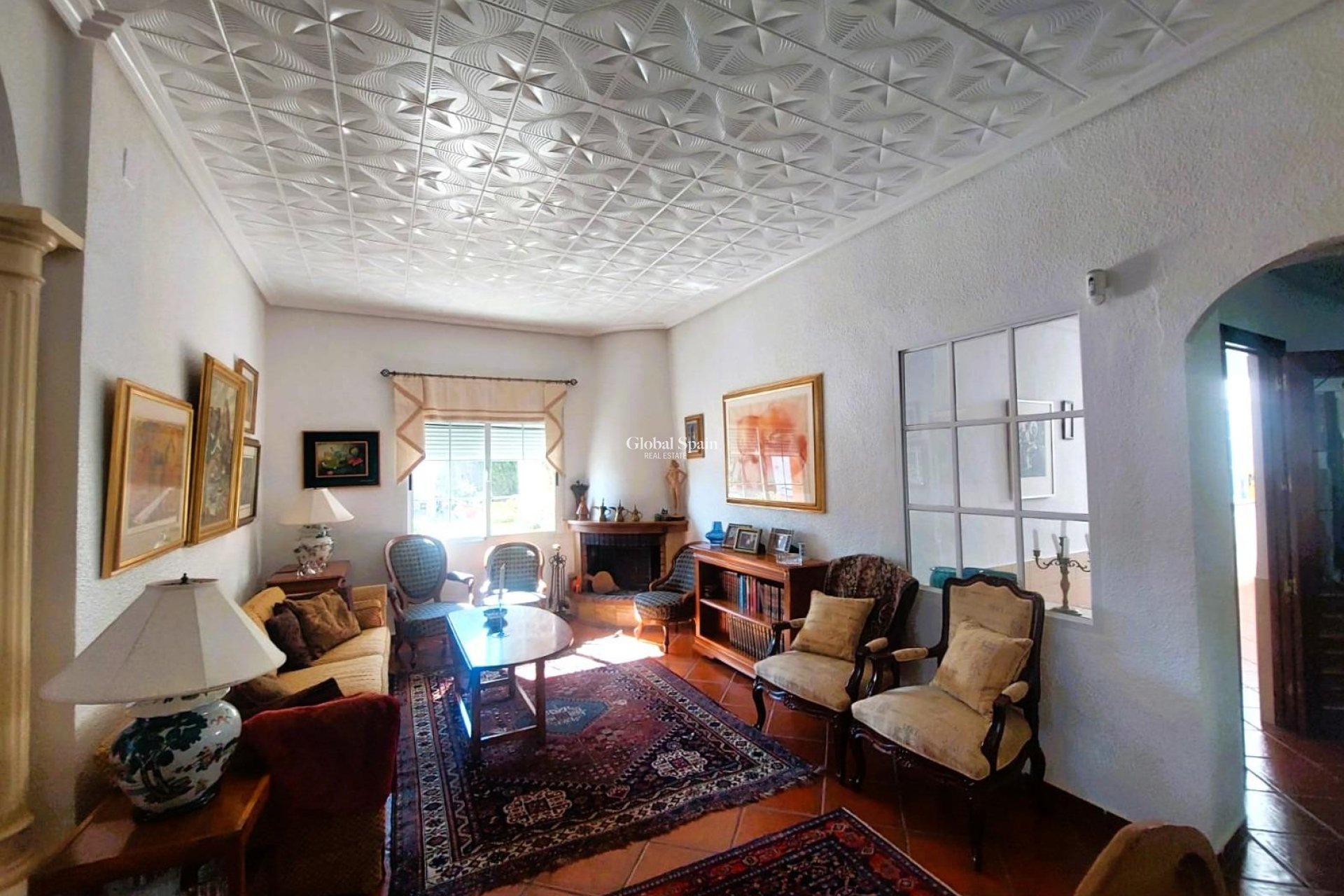 Resale - HOUSE -
LA MARINA - Costa Blanca