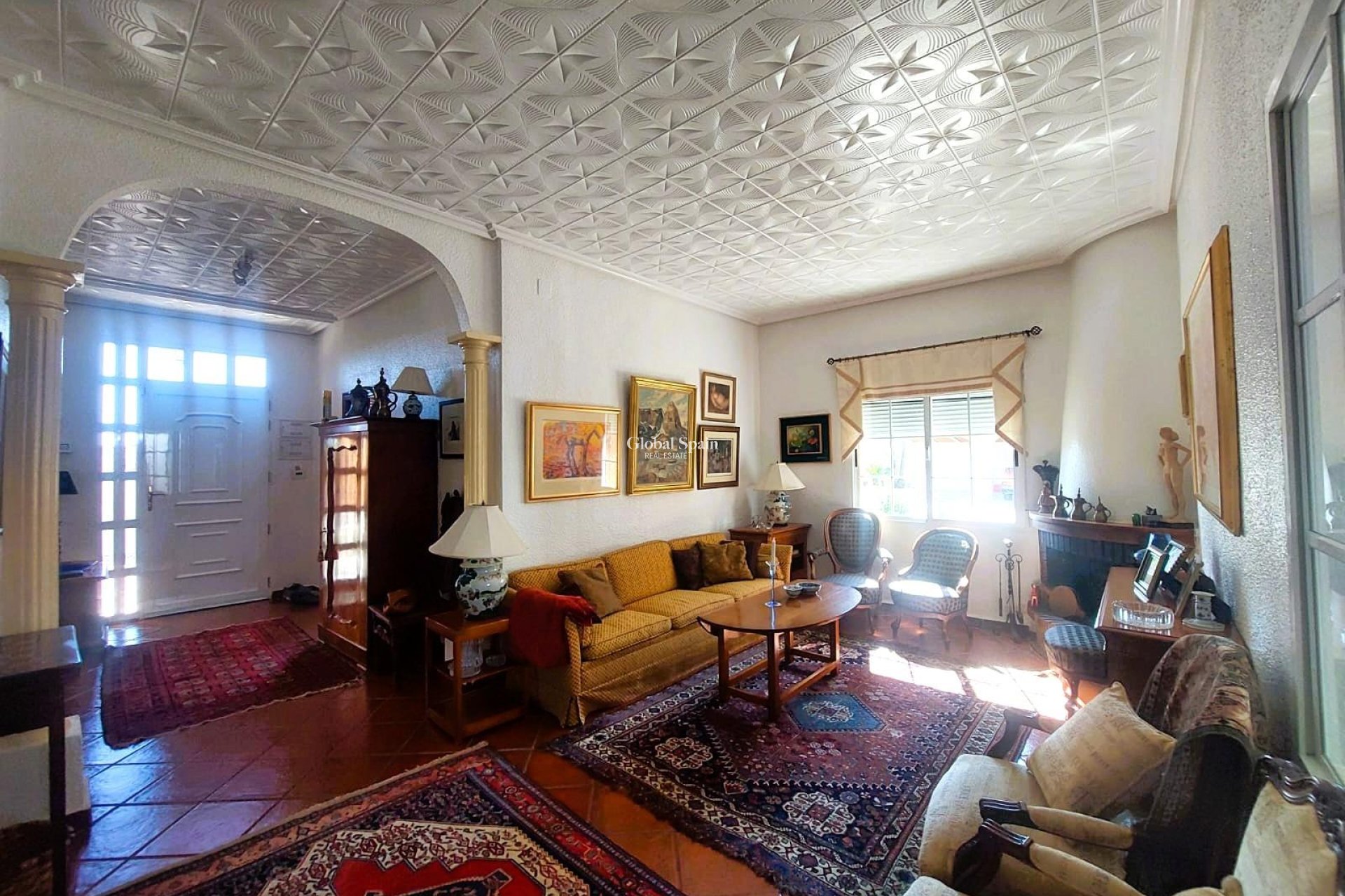 Resale - HOUSE -
LA MARINA - Costa Blanca