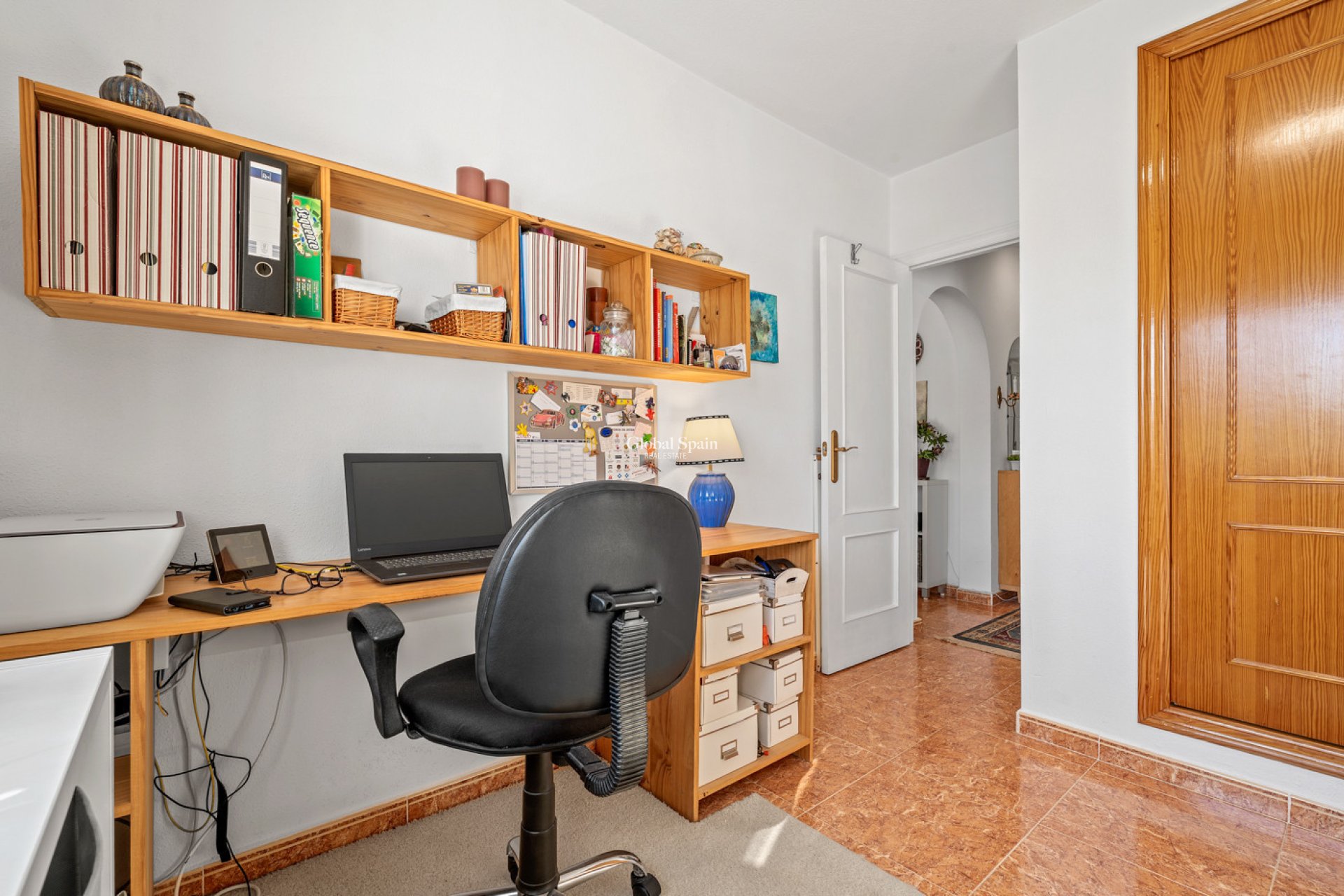 Resale - HOUSE -
LA MARINA - Costa Blanca