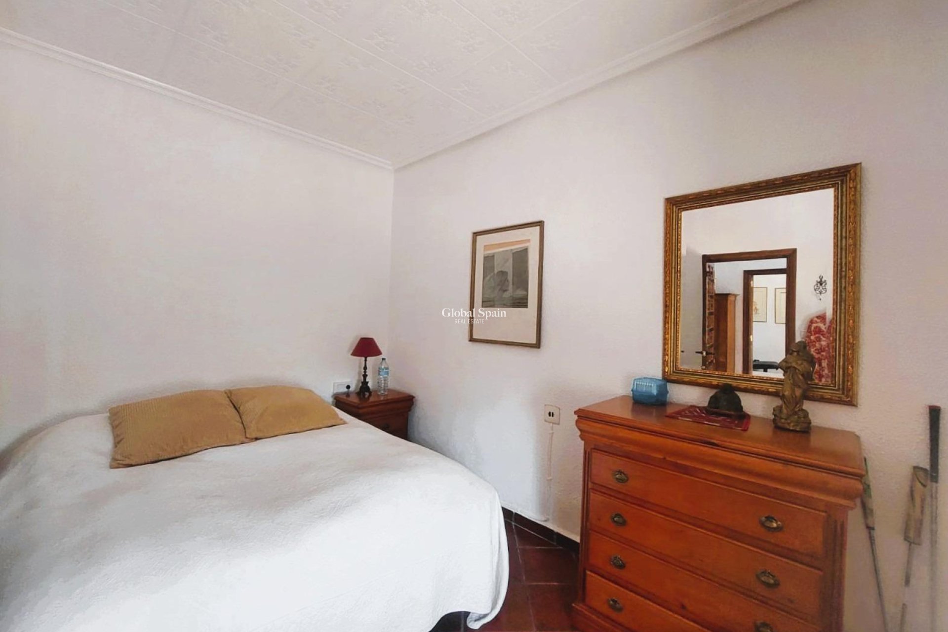 Resale - HOUSE -
LA MARINA - Costa Blanca