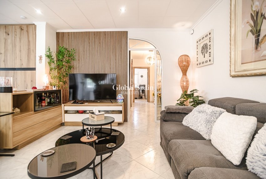 Resale - HOUSE -
LA MARINA