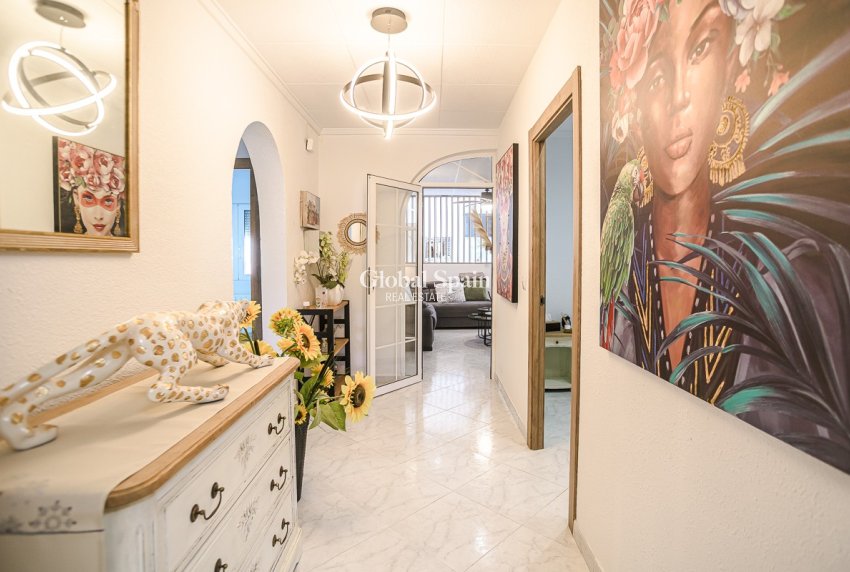 Resale - HOUSE -
LA MARINA