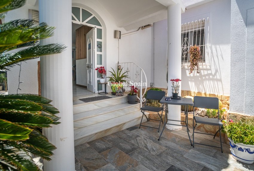 Resale - HOUSE -
LA MARINA