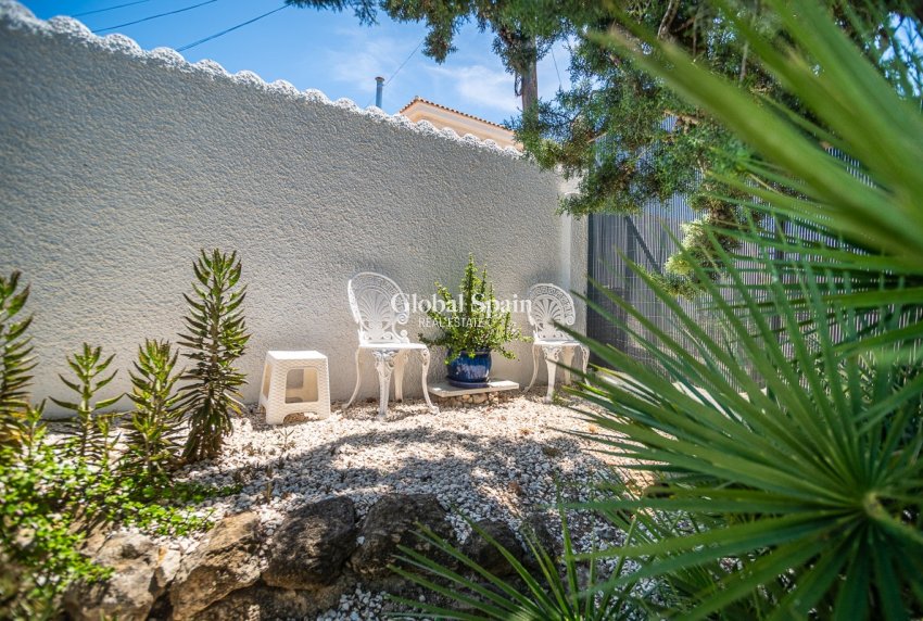 Resale - HOUSE -
LA MARINA