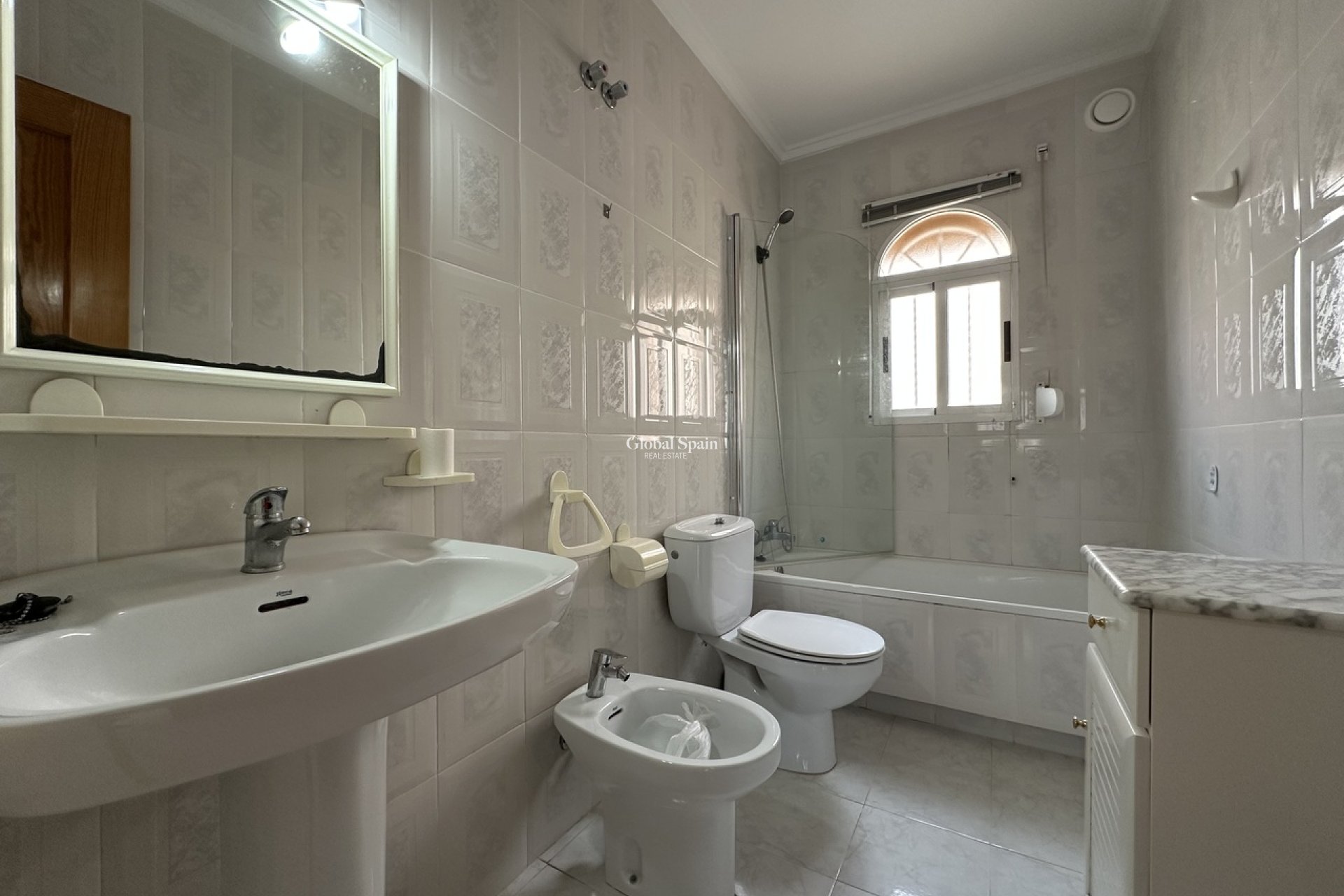 Resale - HOUSE -
LA MATA - Costa Blanca