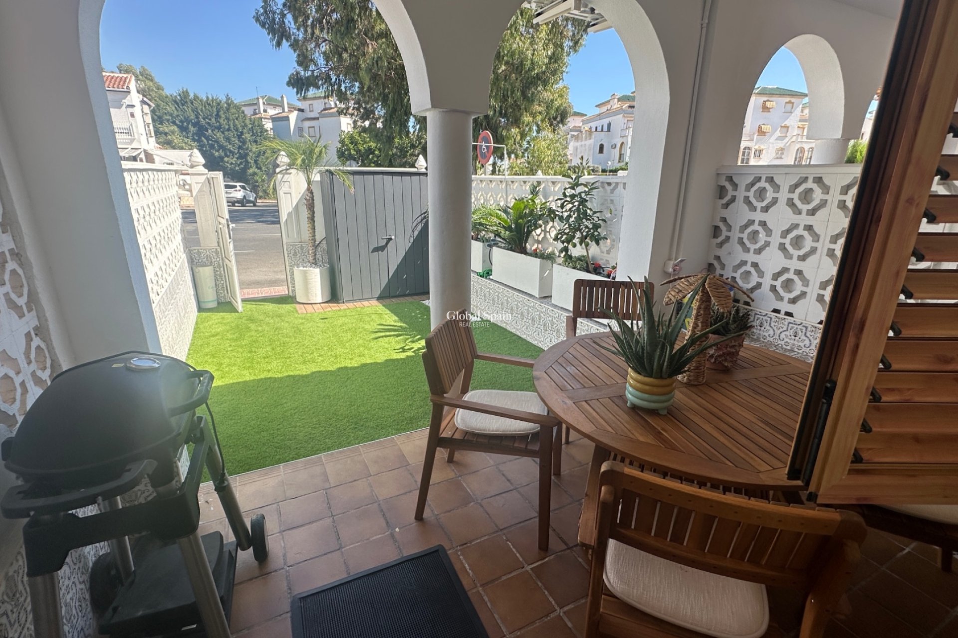 Resale - HOUSE -
LA MATA - Costa Blanca