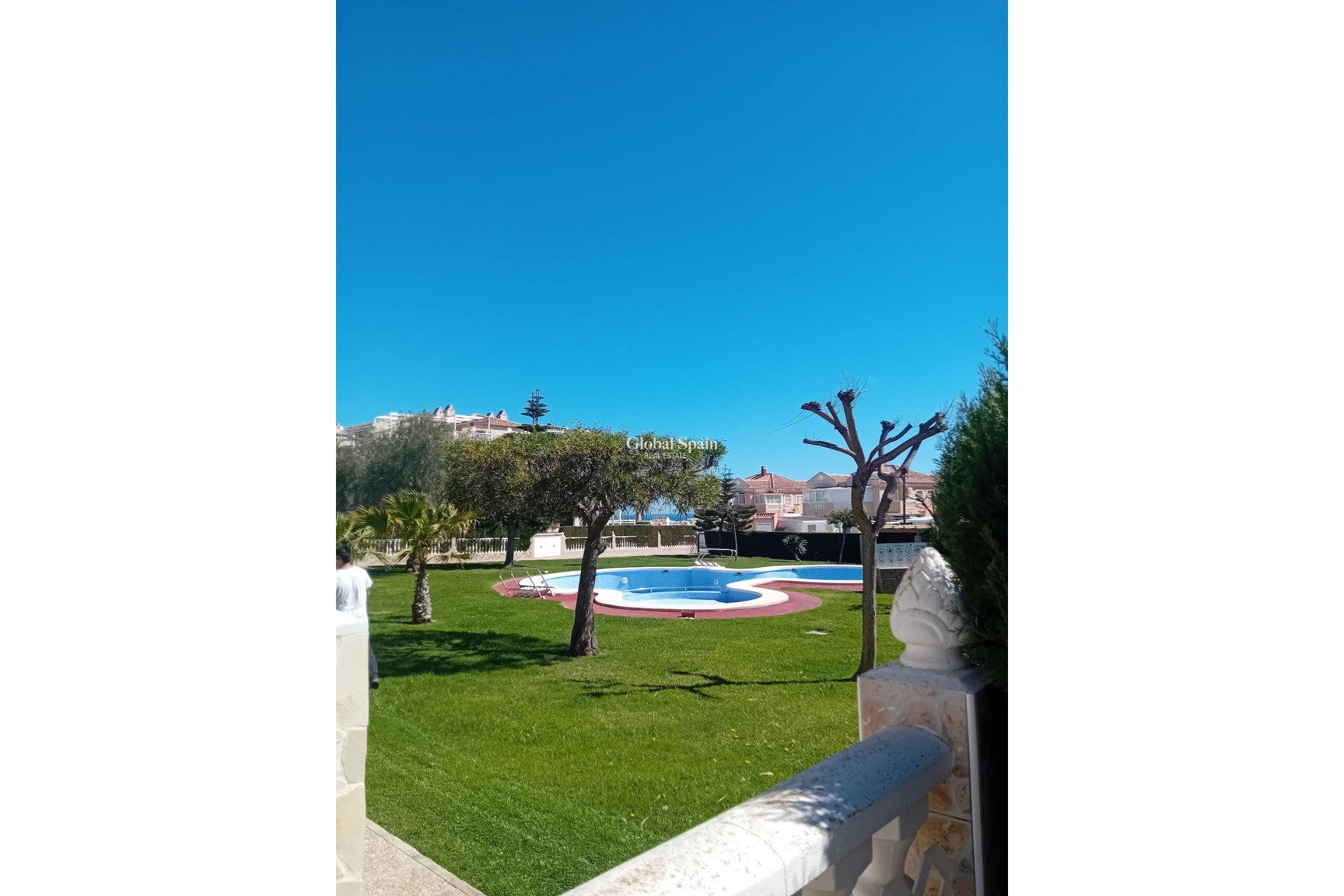 Resale - House -
LA MATA