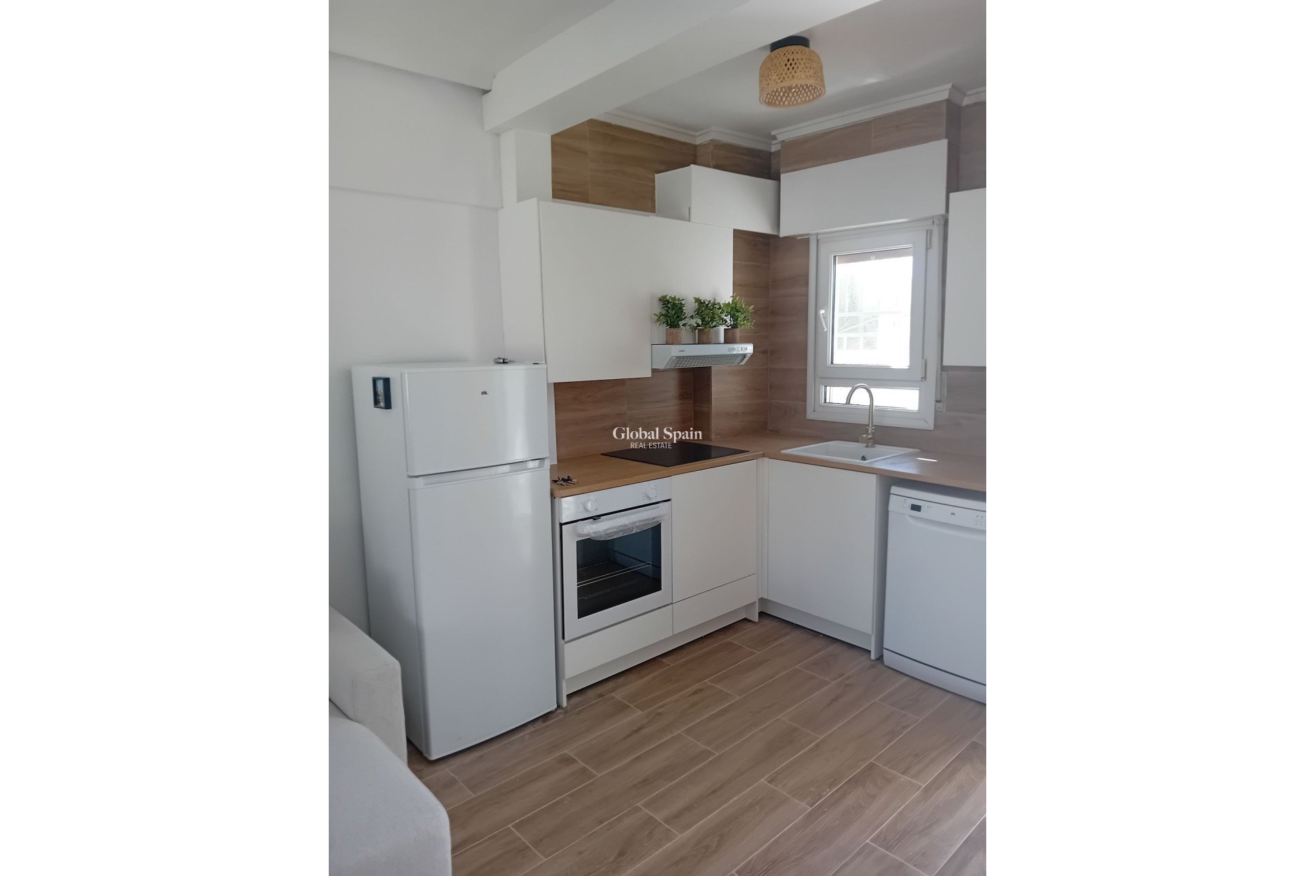Resale - House -
LA MATA