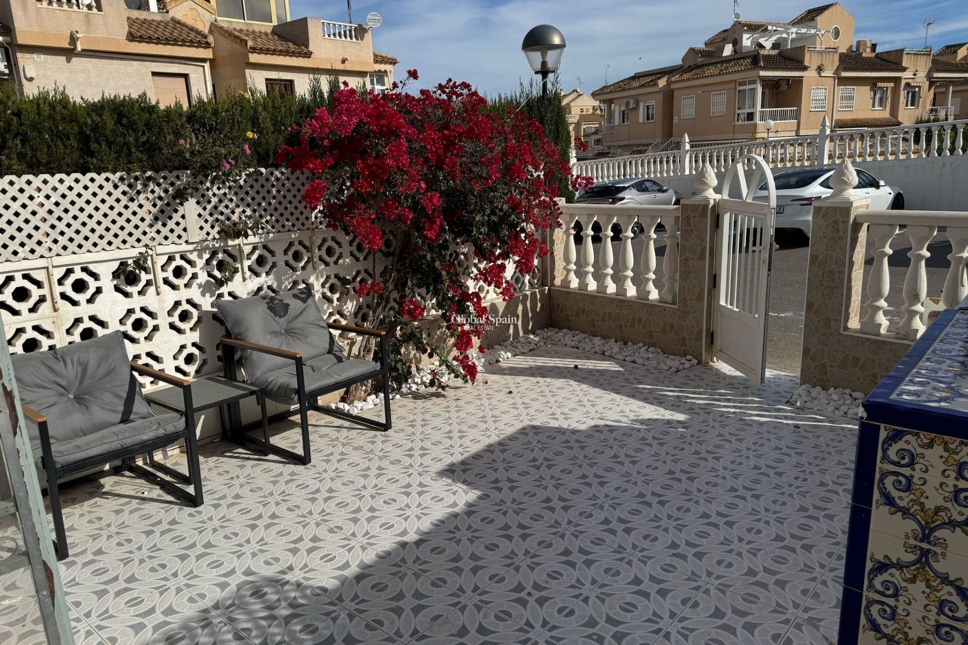 Resale - House -
LA MATA