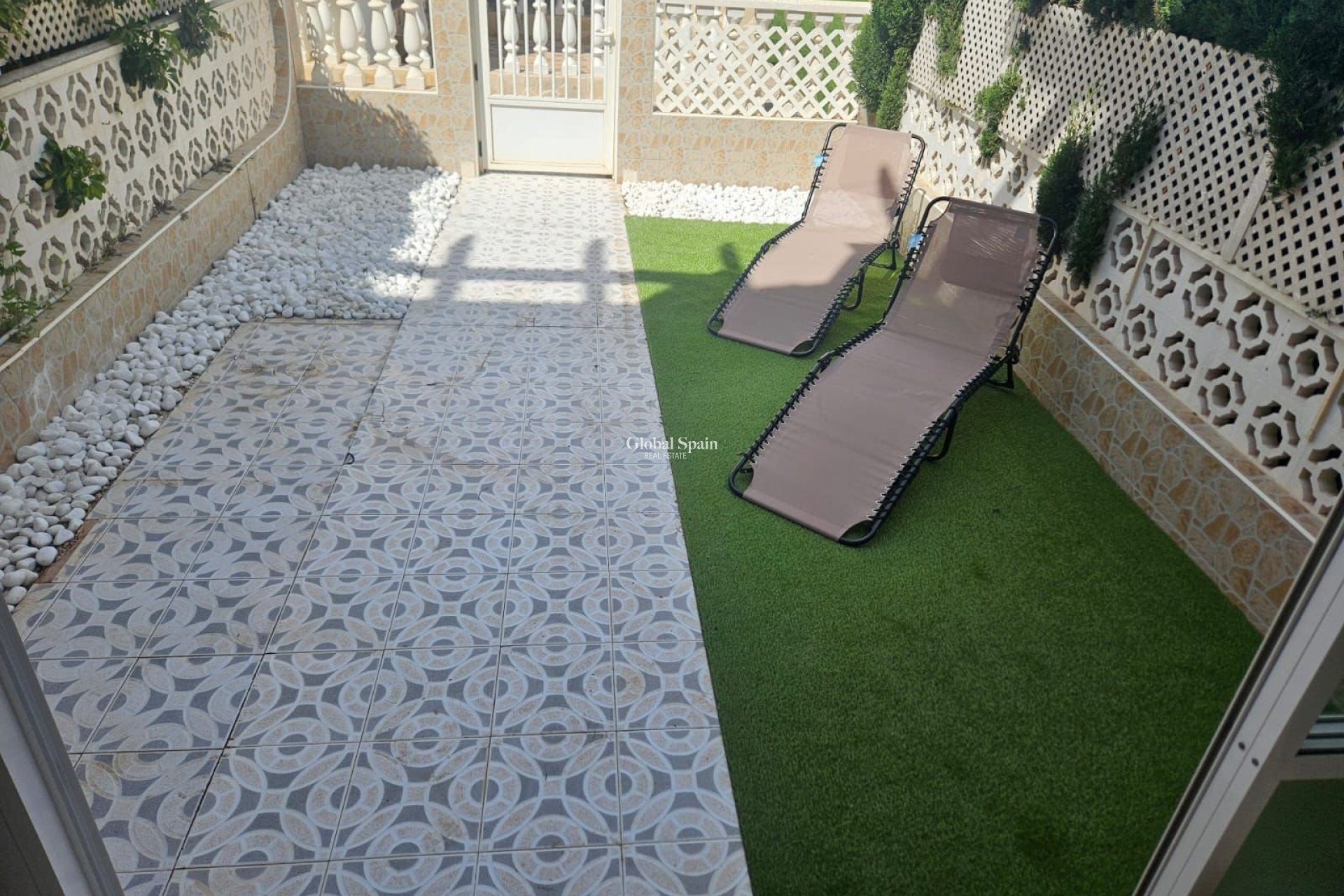 Resale - House -
LA MATA