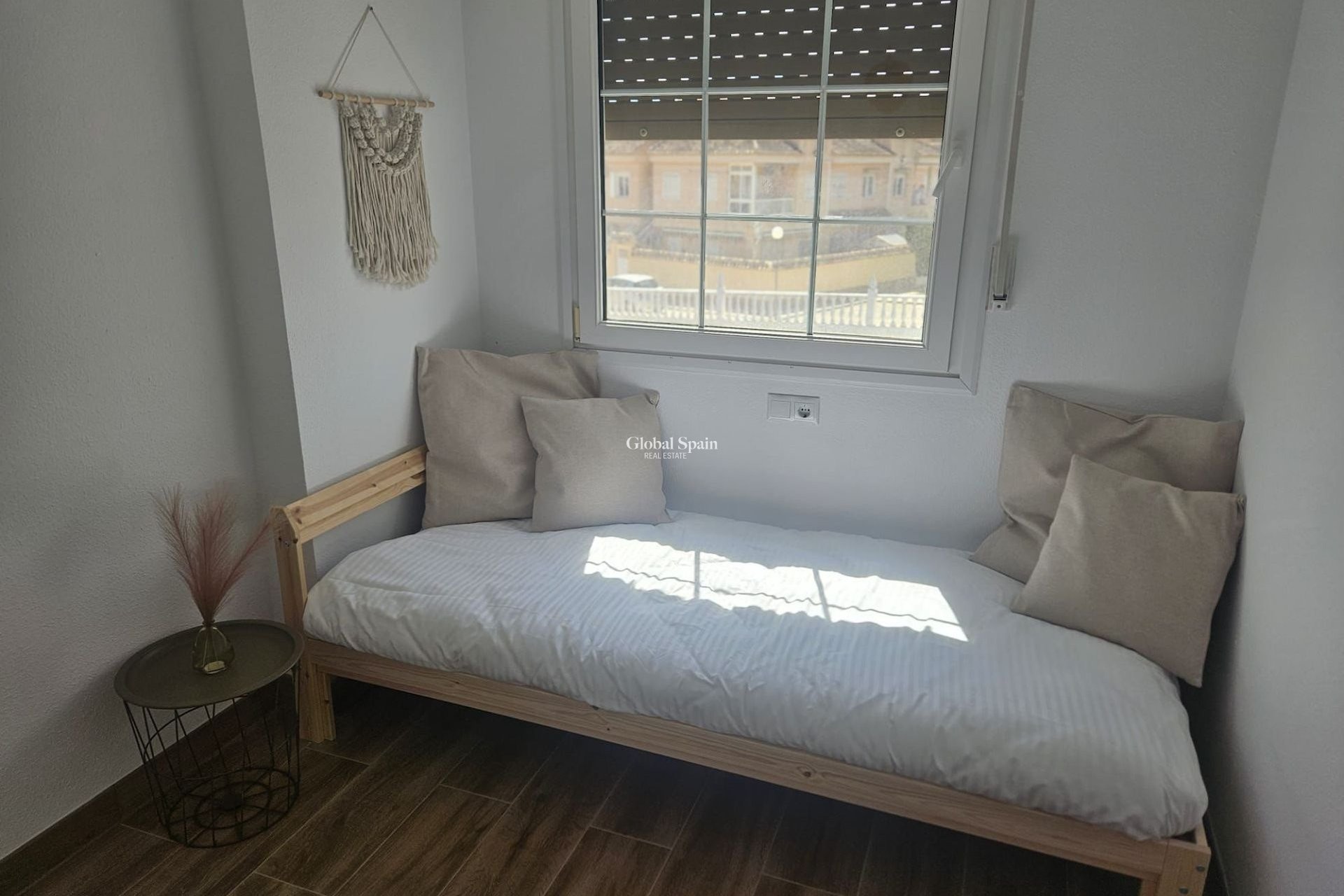 Resale - House -
LA MATA