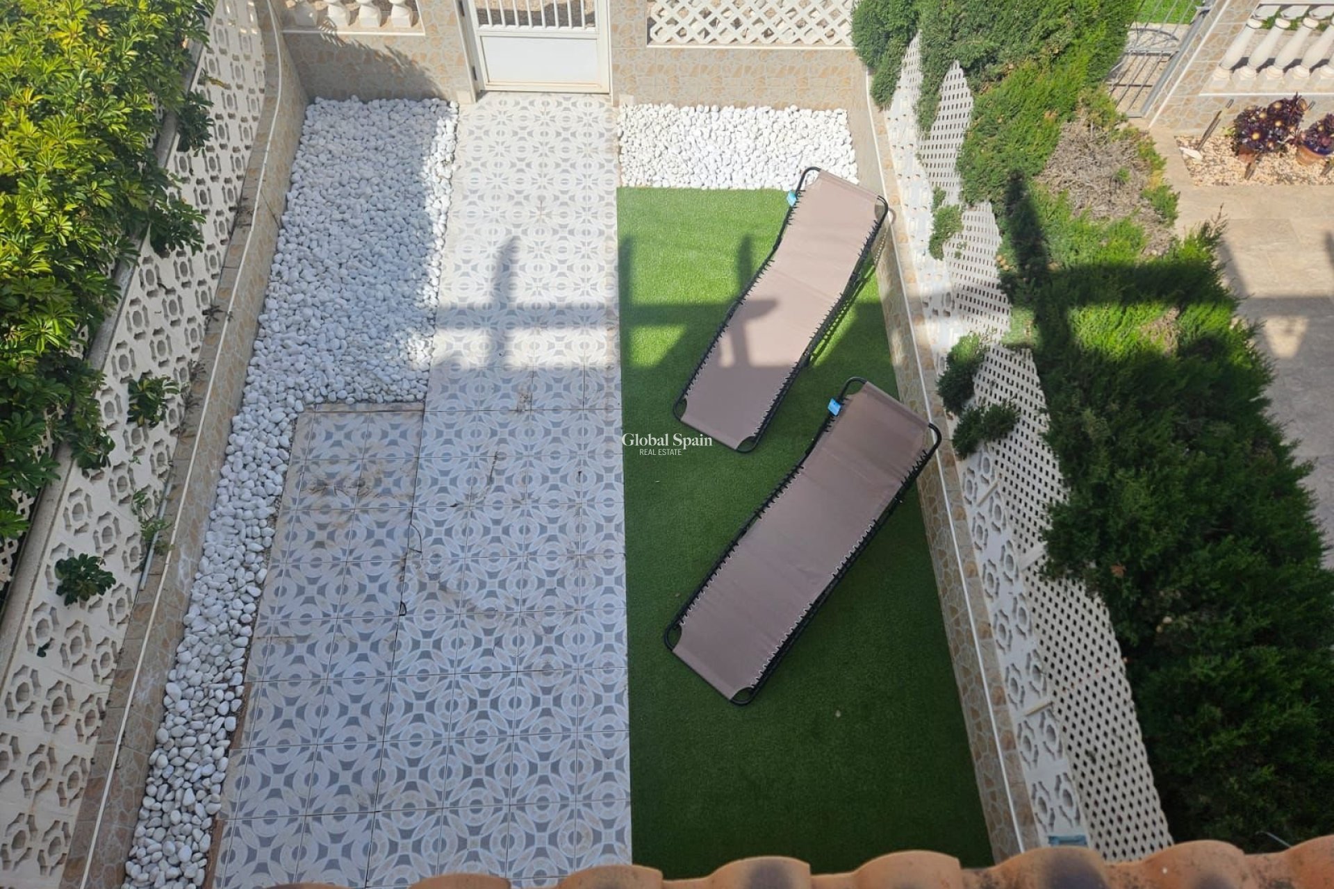 Resale - House -
LA MATA