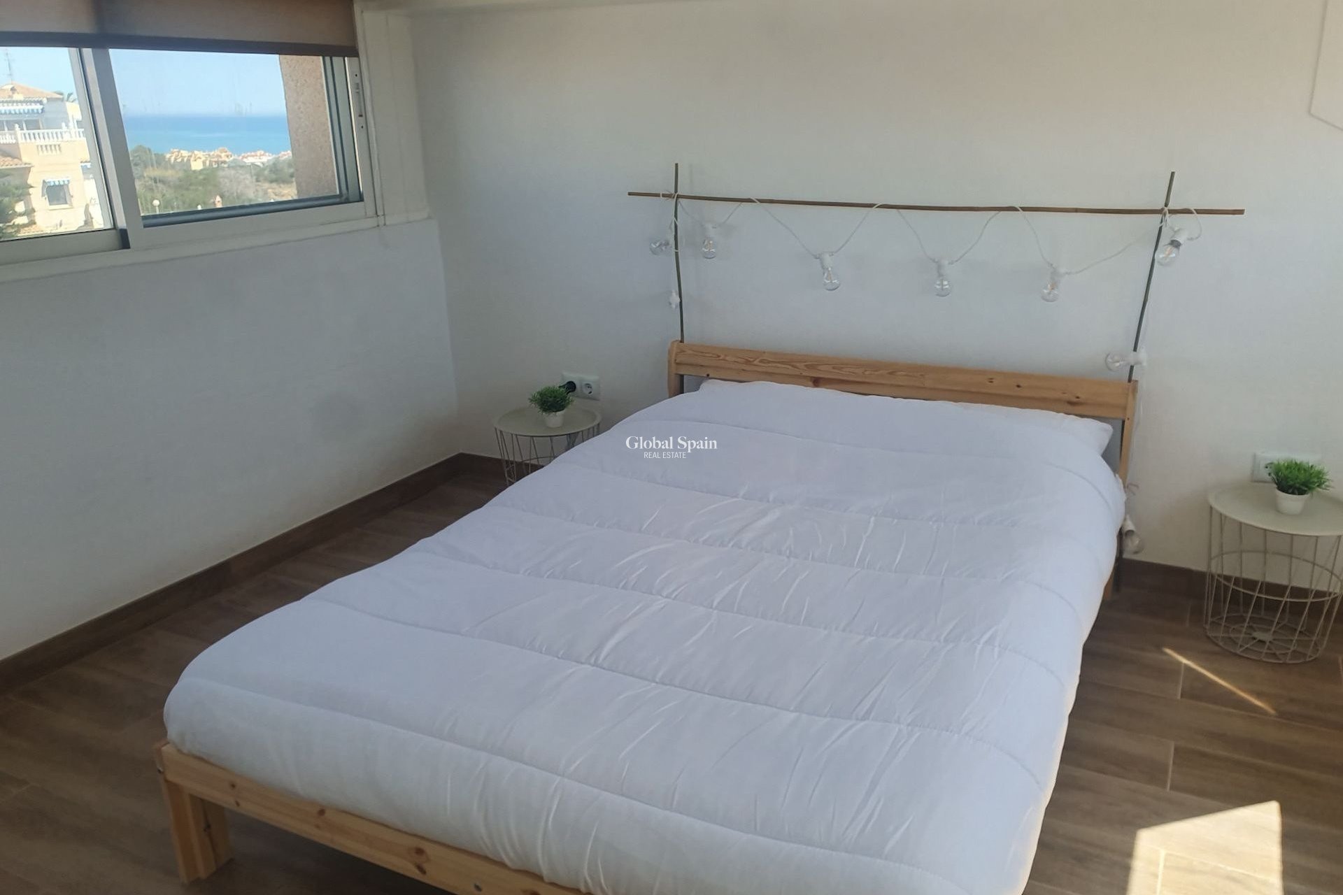 Resale - House -
LA MATA