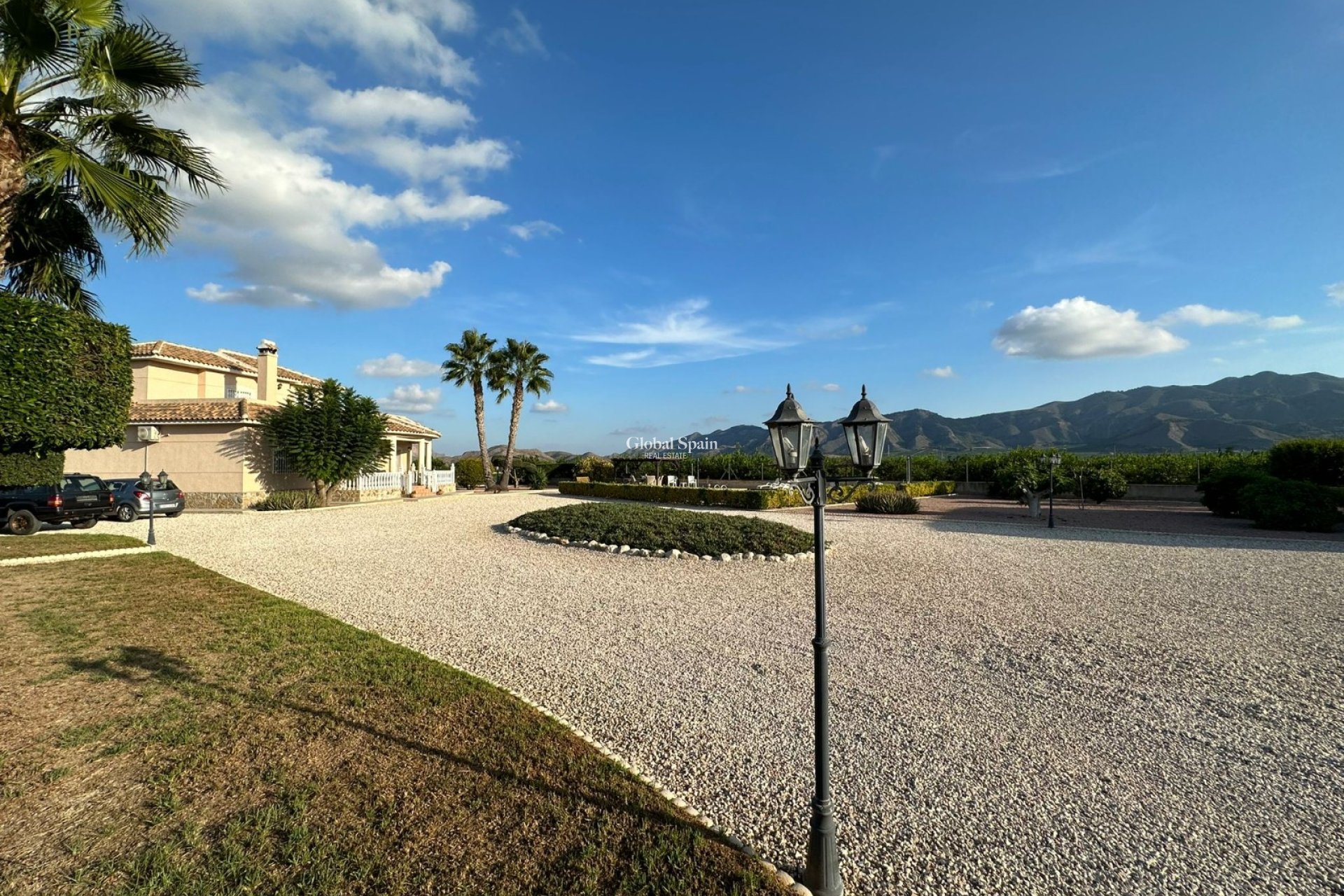 Resale - HOUSE -
LA MATANZA - La Matanza