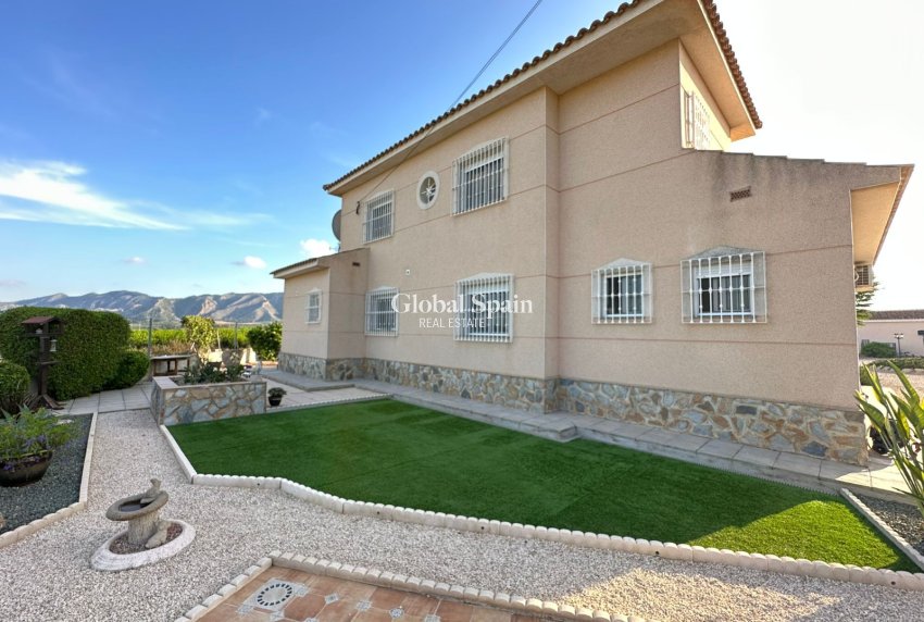 Resale - HOUSE -
LA MATANZA - La Matanza