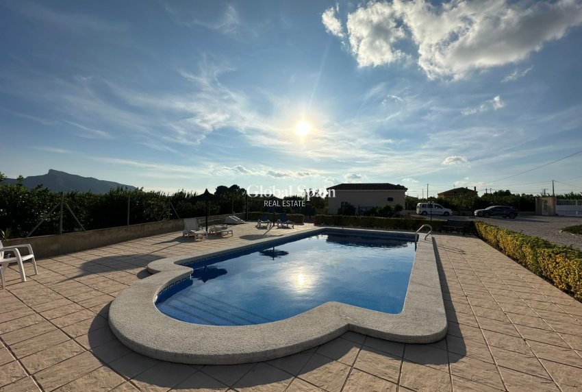 Resale - HOUSE -
LA MATANZA - La Matanza