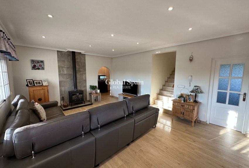 Resale - HOUSE -
LA MATANZA - La Matanza