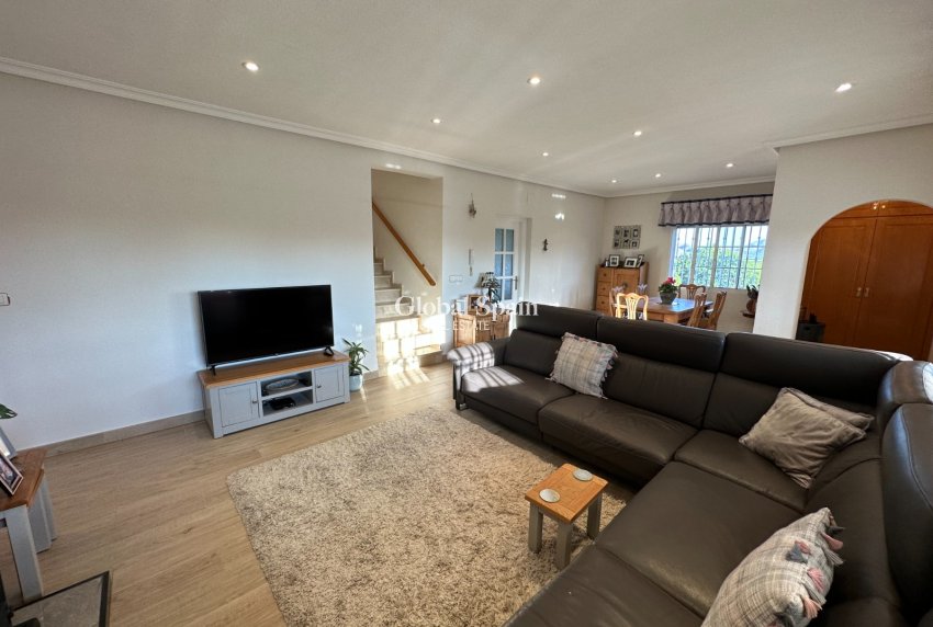 Resale - HOUSE -
LA MATANZA - La Matanza