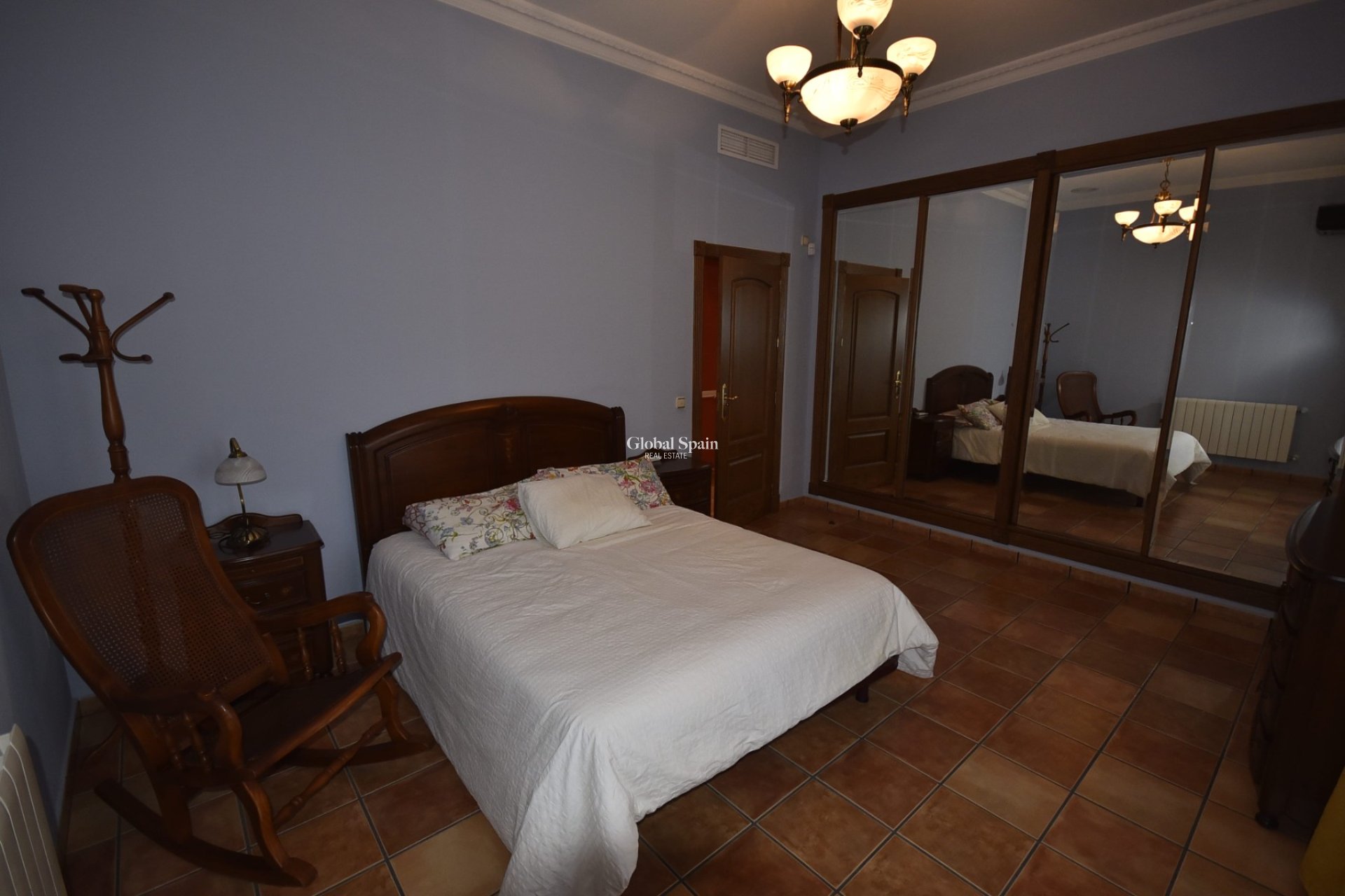 Resale - HOUSE -
LA MATANZA - La Matanza