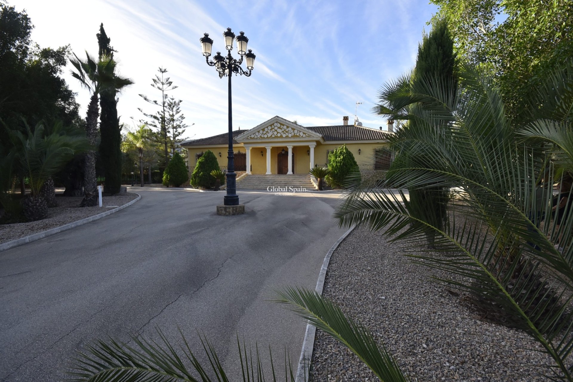 Resale - HOUSE -
LA MATANZA - La Matanza