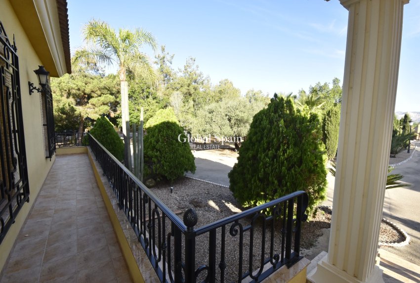 Resale - HOUSE -
LA MATANZA - La Matanza