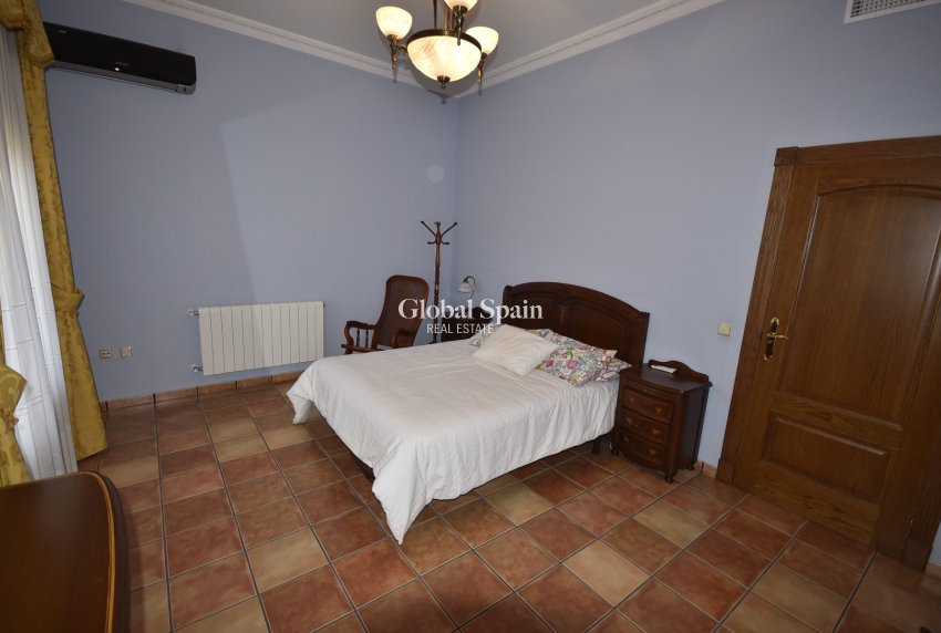 Resale - HOUSE -
LA MATANZA - La Matanza