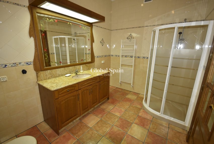 Resale - HOUSE -
LA MATANZA - La Matanza