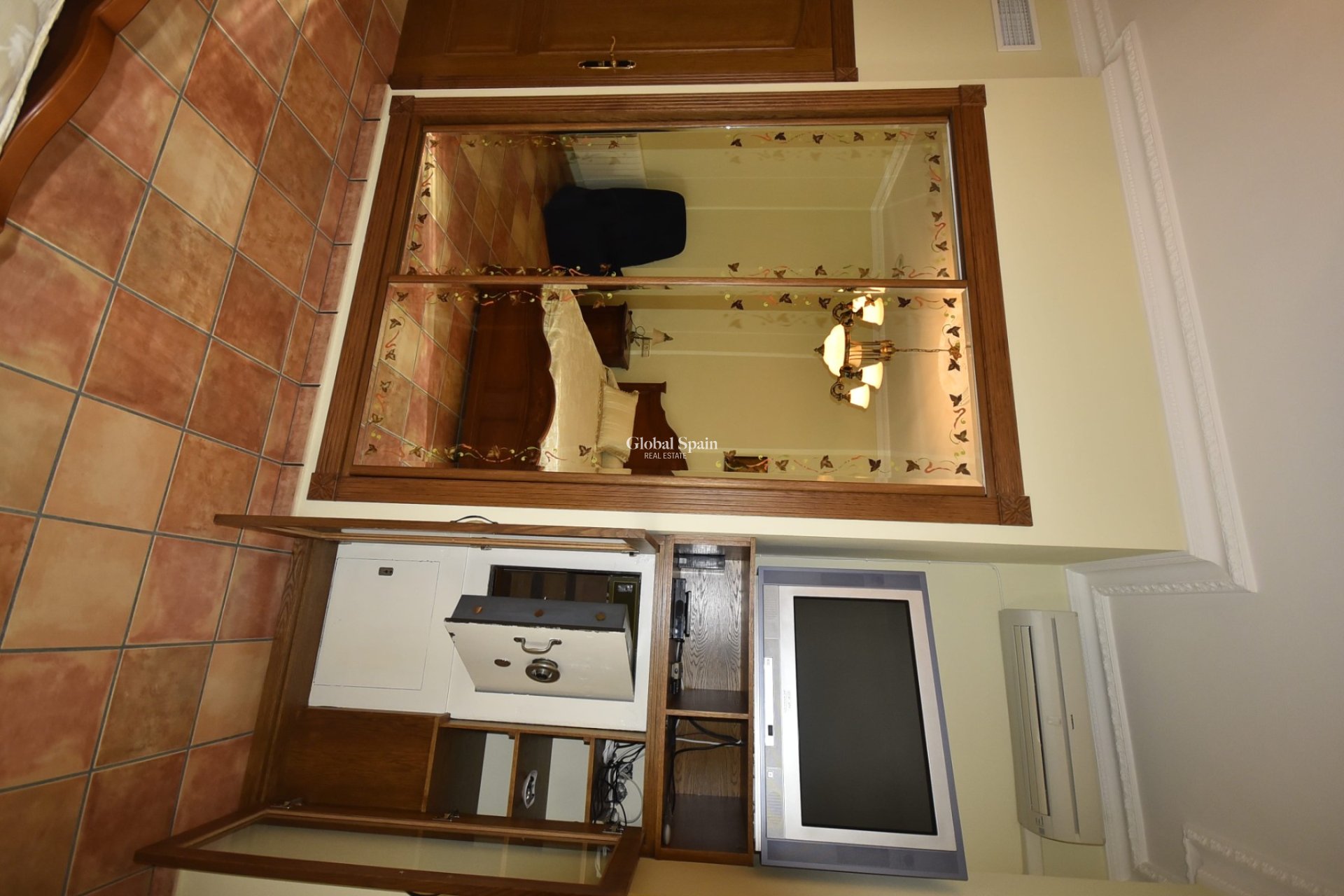 Resale - HOUSE -
LA MATANZA - La Matanza